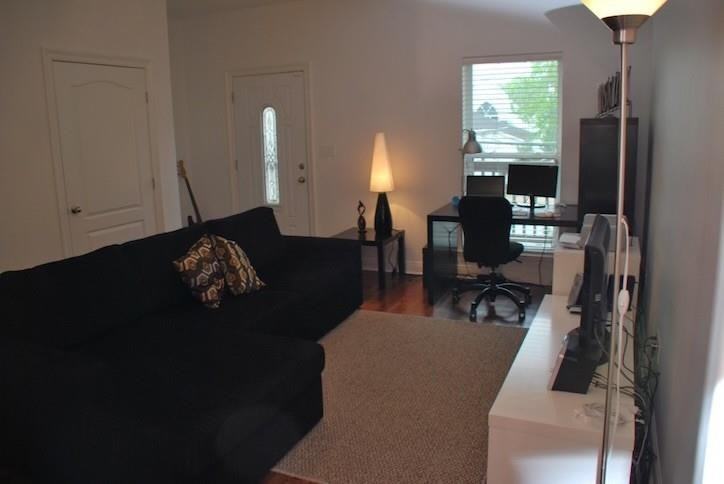 925 Hillary St - Photo 3 of 20