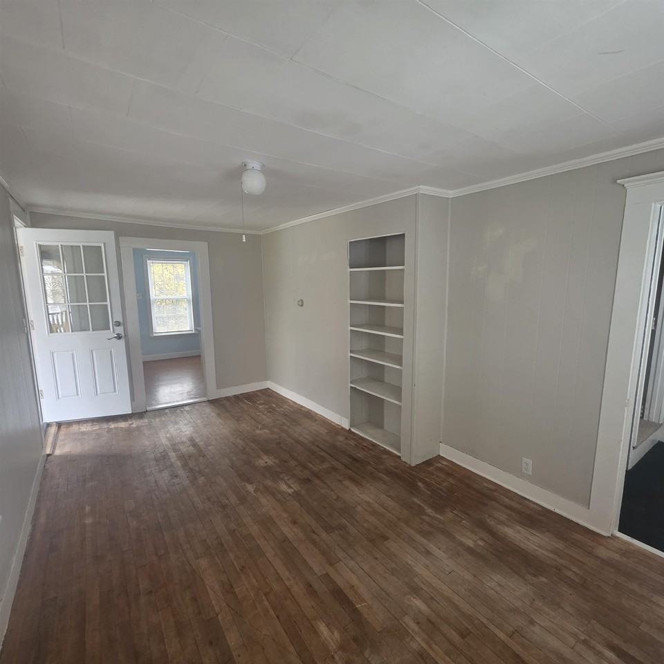 36 Prospect St - Photo 2 of 5