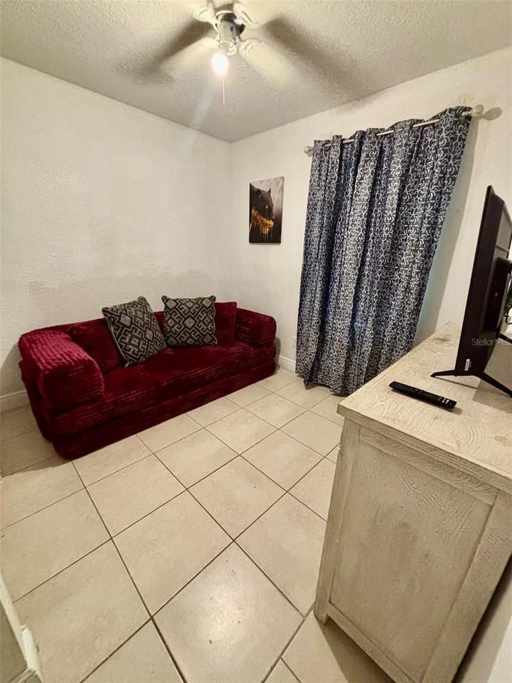 1315 Overdale St - Photo 6 of 18