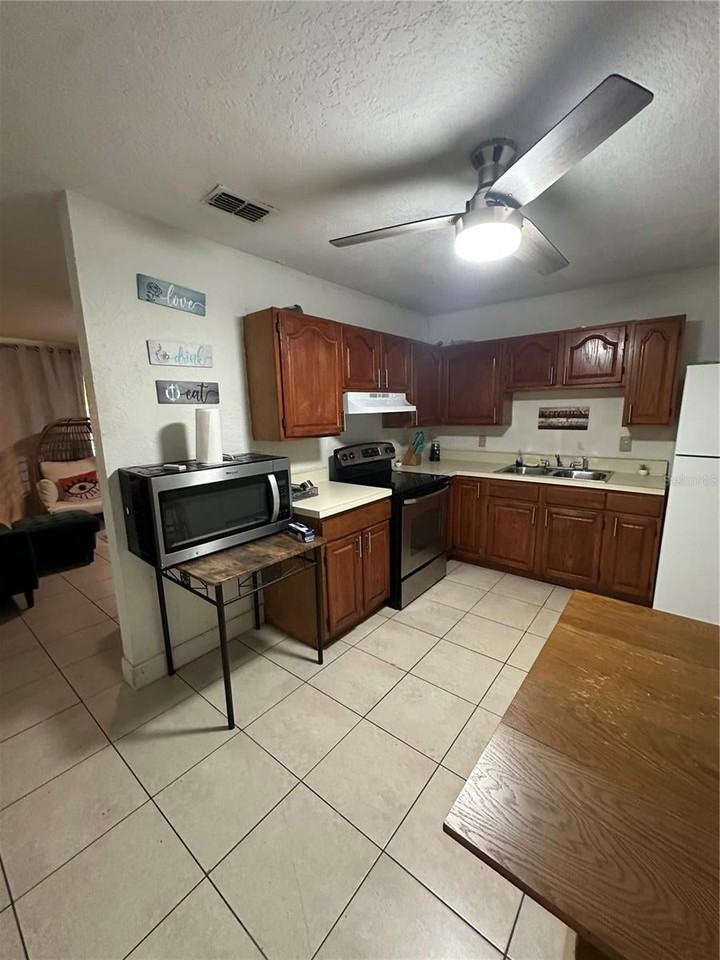 1315 Overdale St - Photo 7 of 18