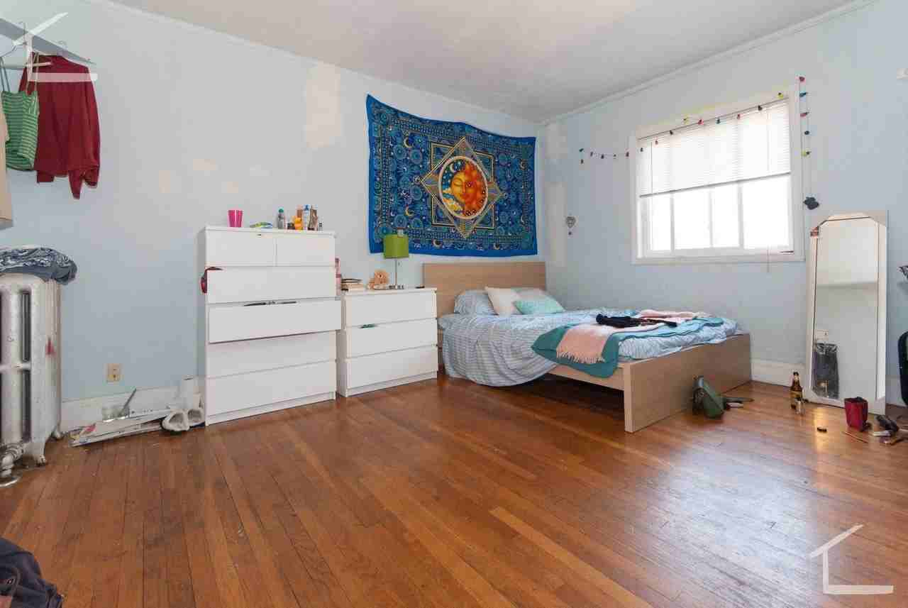 40 Orchard St - Photo 2 of 9
