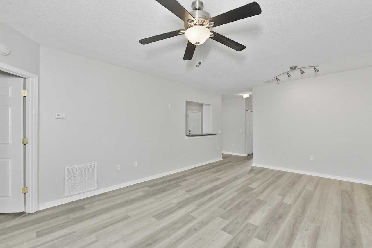 6437 Cypressdale Dr - Photo 6 of 26