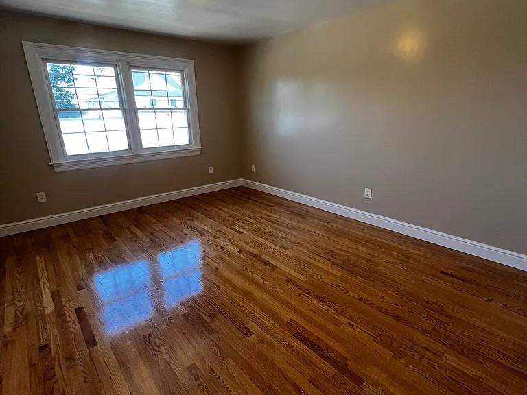 Briggs Ave - Photo 6 of 9