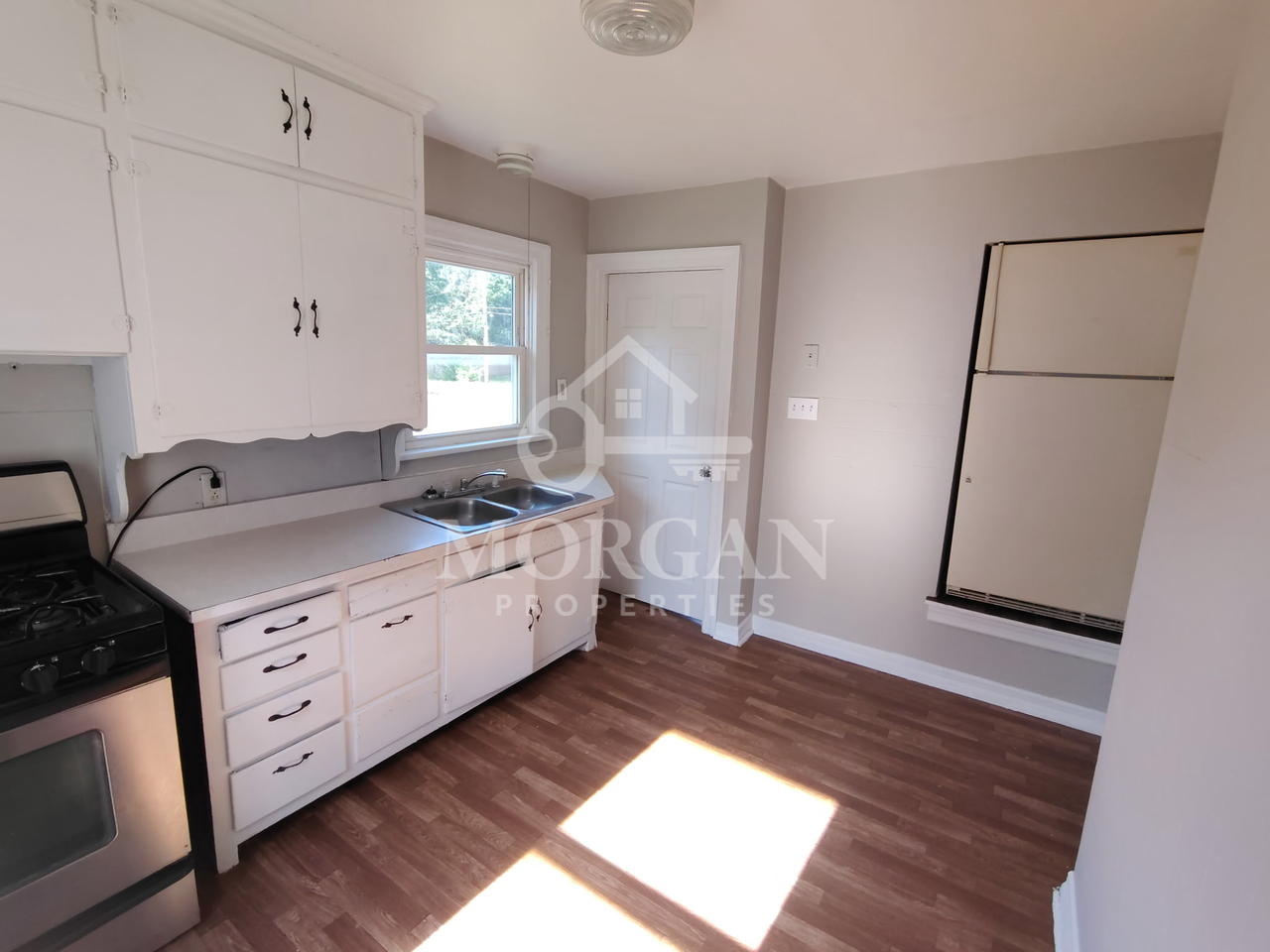 1925 Euclid Dr #1 - Photo 3 of 6