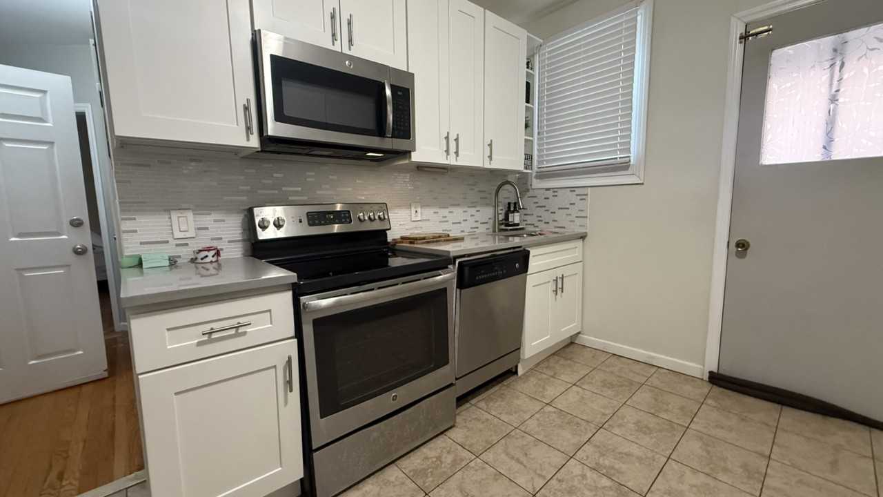 Baker Ave - Photo 4 of 16