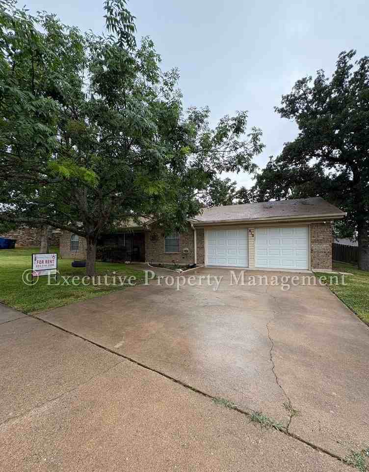 410 Jeffery Ln - Photo 5 of 50