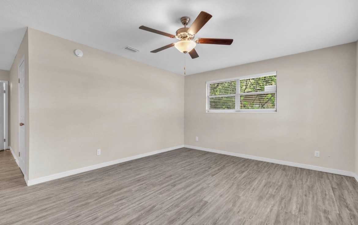 4545 Lane Ave S - Photo 2 of 12