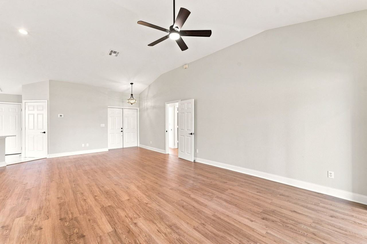 3708 Kent Dr - Photo 5 of 30