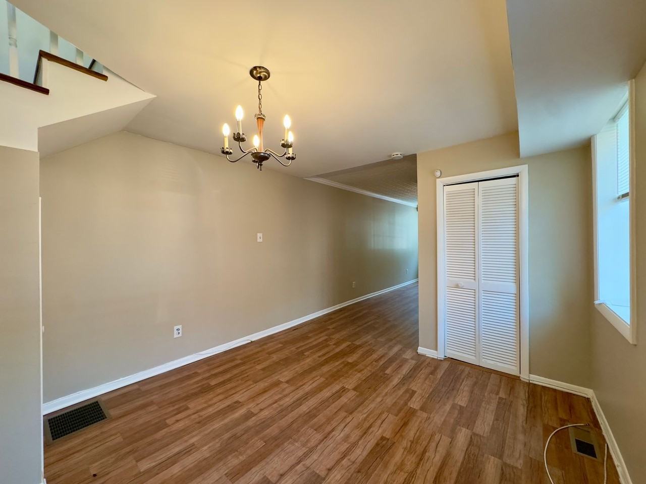 678 Melvin Dr - Photo 6 of 18