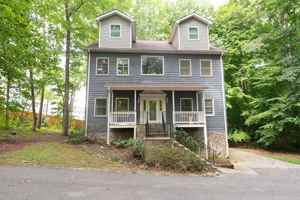 featured image of 4916 Gold Crest Dr