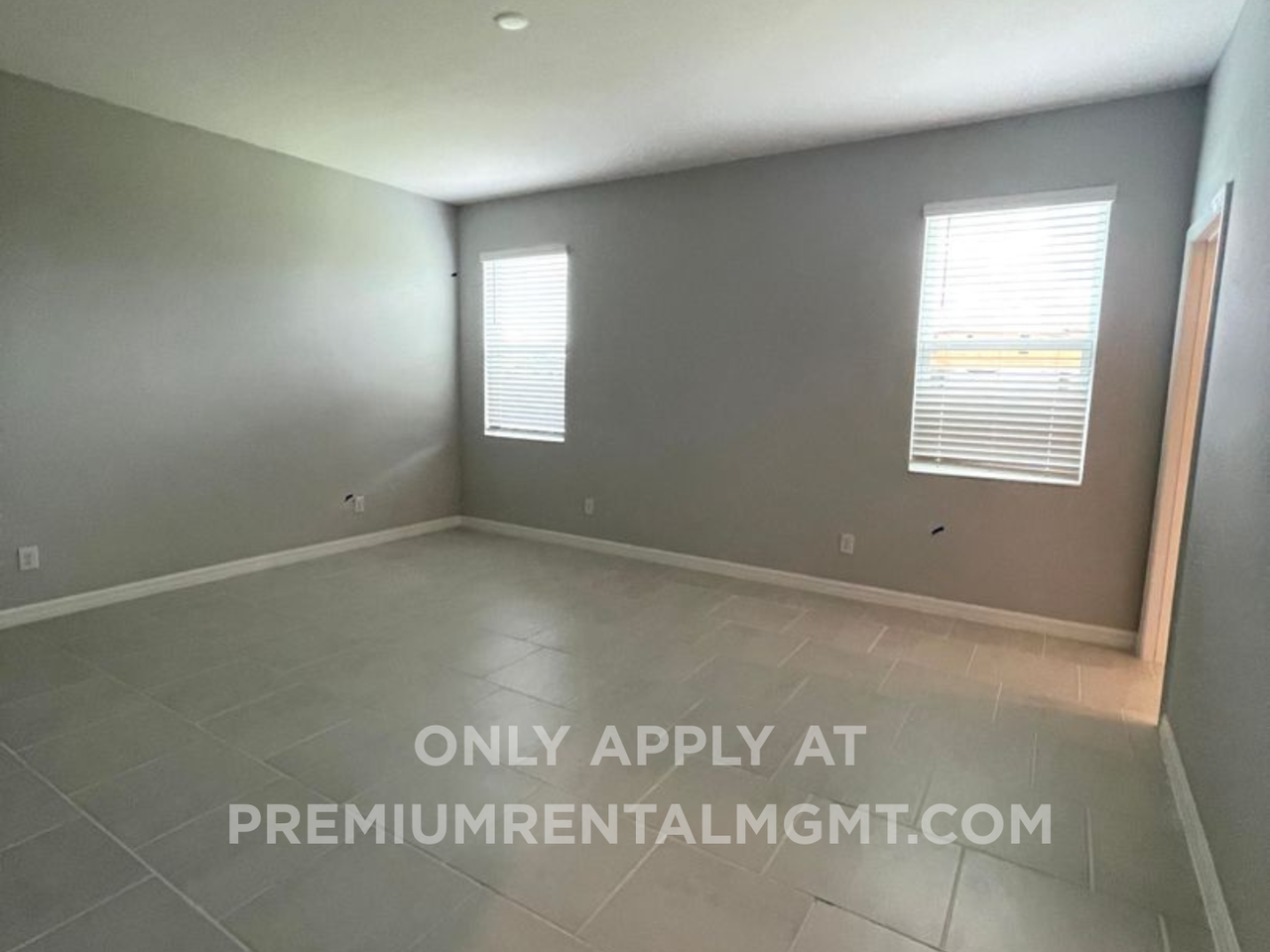 1415 Grassland Ave - Photo 3 of 32