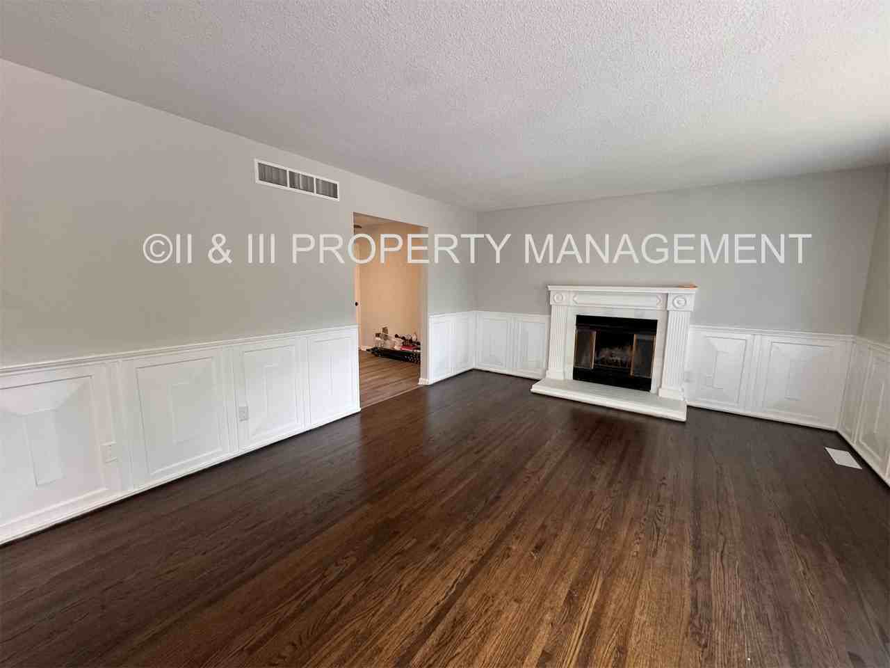 4715 Fontana St #1 - Photo 3 of 22