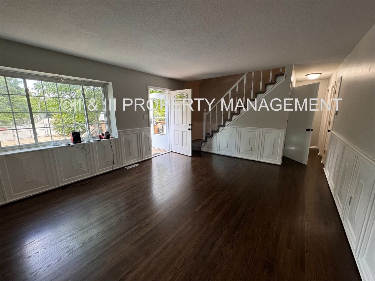 4715 Fontana St #1 - Photo 5 of 22
