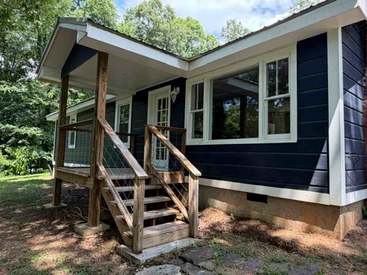 201 Old Harrison Cir Sw - Photo 3 of 18