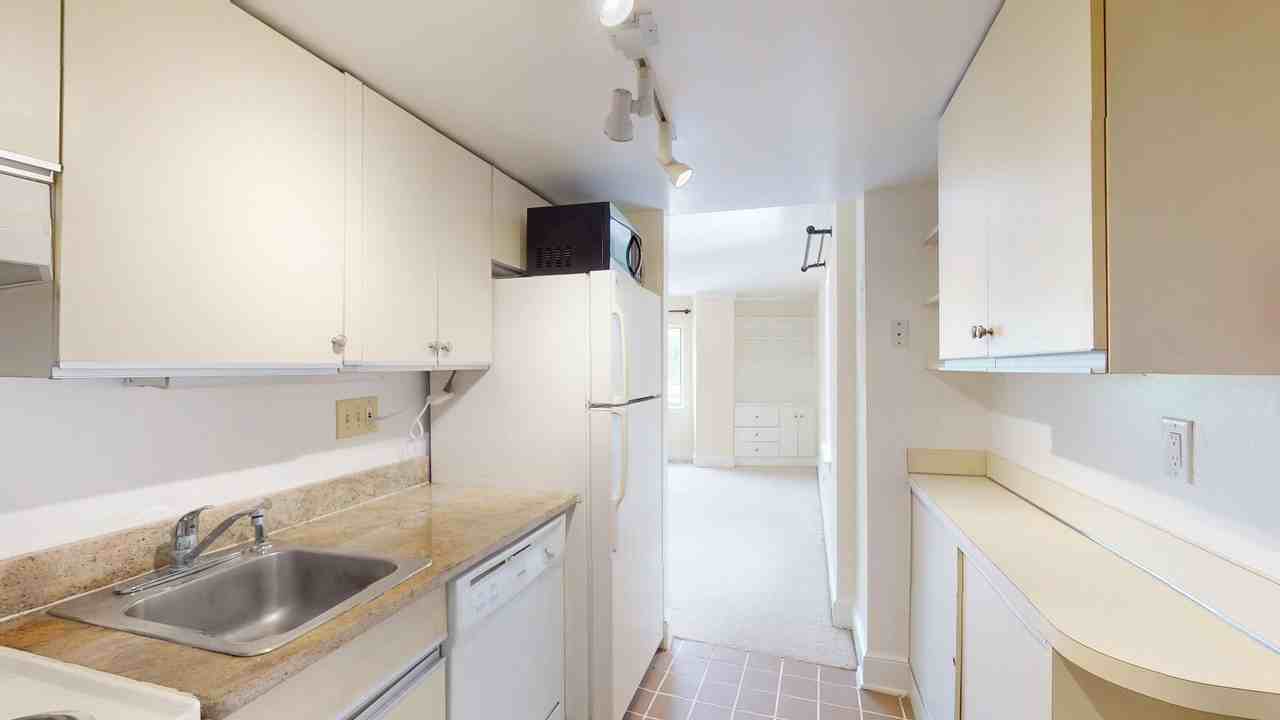 1825 T St Nw - Photo 7 of 13