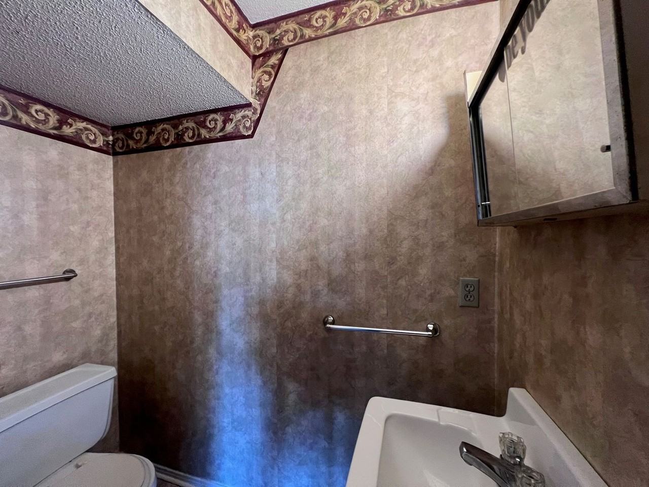 525 Mount Pelia Rd #12 - Photo 5 of 8