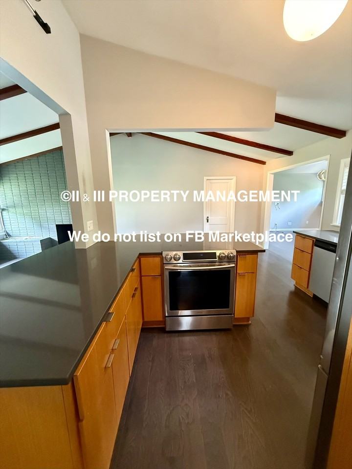 5504 W 79th St #1 - Photo 7 of 25