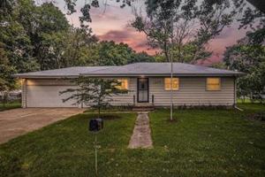featured image of 1679 Rosedale Ave