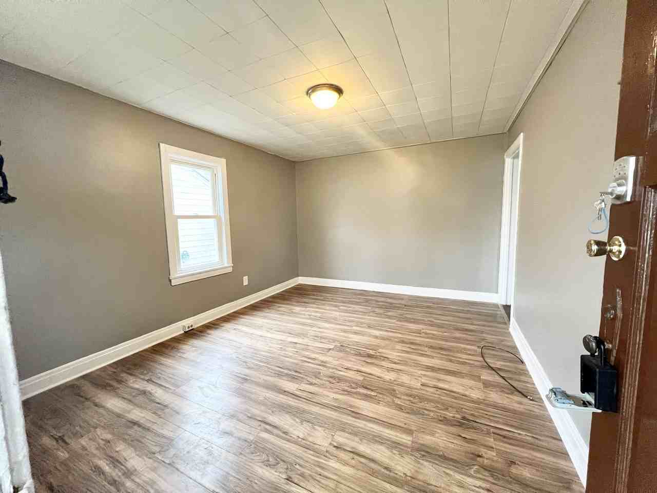 2110 Ratcliffe Ave #1 - Photo 5 of 13