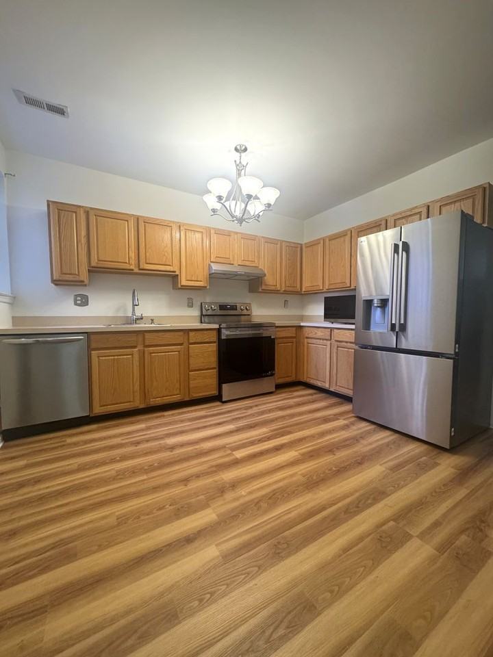 932 Westminster St Nw ##Nw - Photo 6 of 28