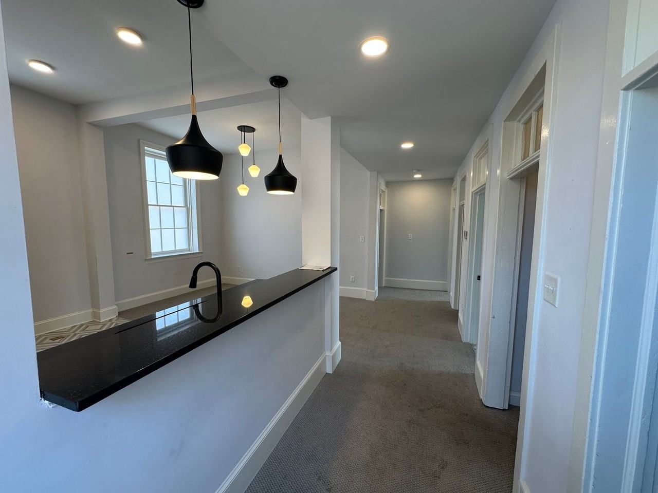 202 Hanover St #2D - Photo 4 of 8