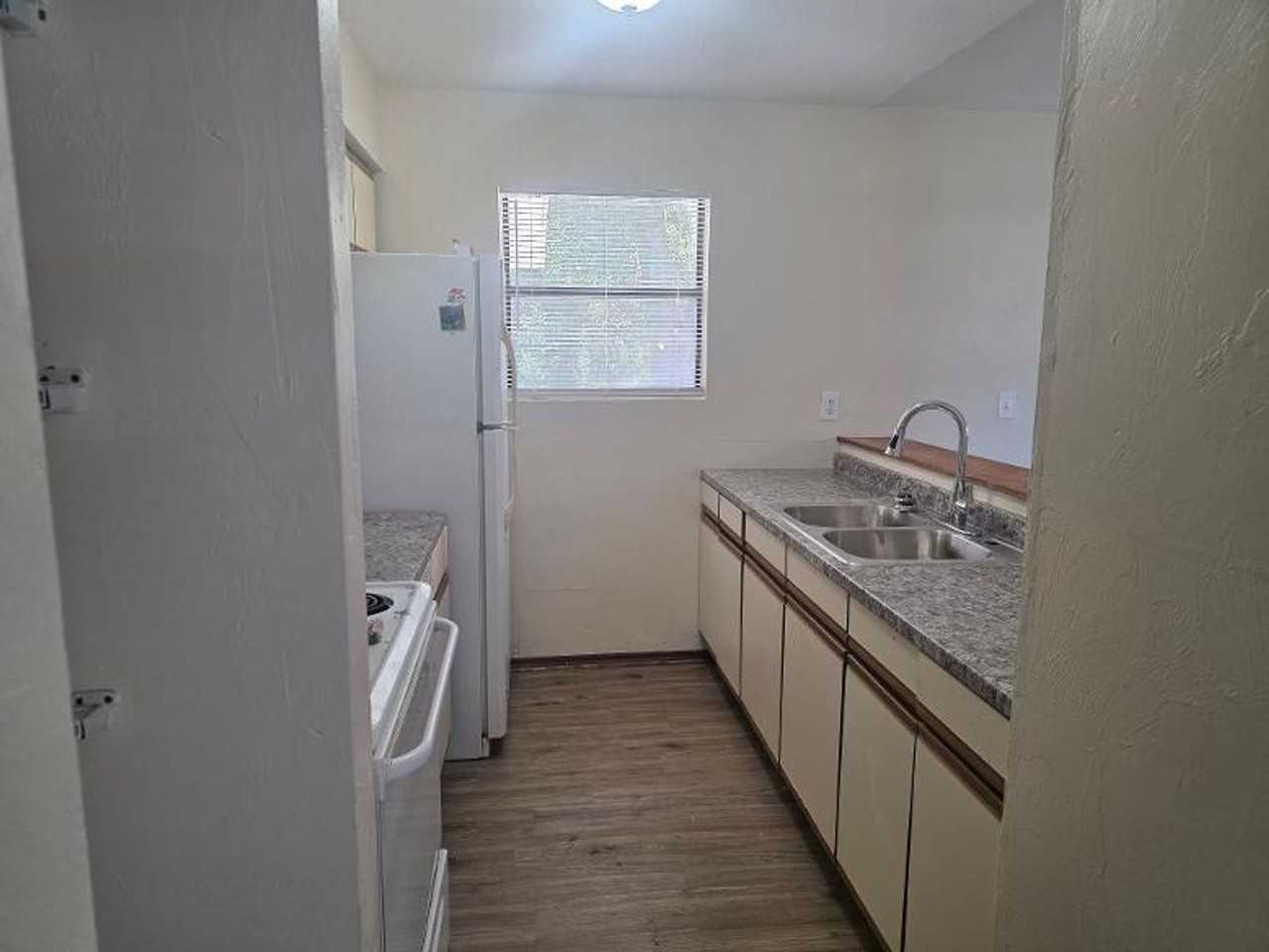128 Eliam Rd - Photo 7 of 14