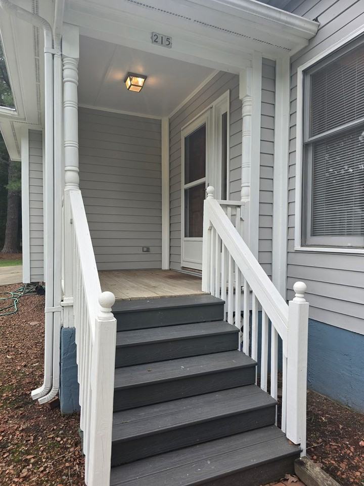 215 Mill Pond Rd - Photo 7 of 28