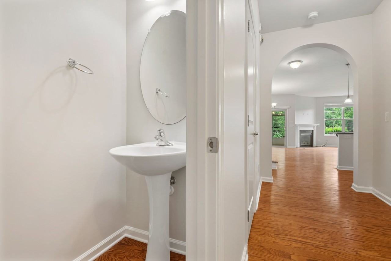 72 Argonaut Dr - Photo 5 of 27