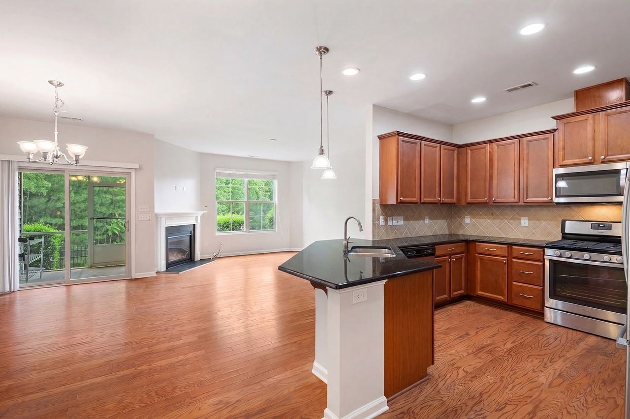 72 Argonaut Dr - Photo 6 of 27