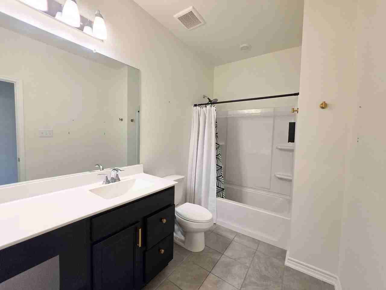 250 W Flowing River Dr - Photo 4 of 30