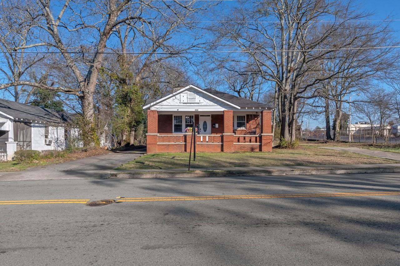 2882 Church St - Photo 2 of 14