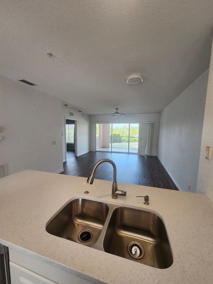 2061 Willow Hammock Cir #202 - Photo 7 of 17