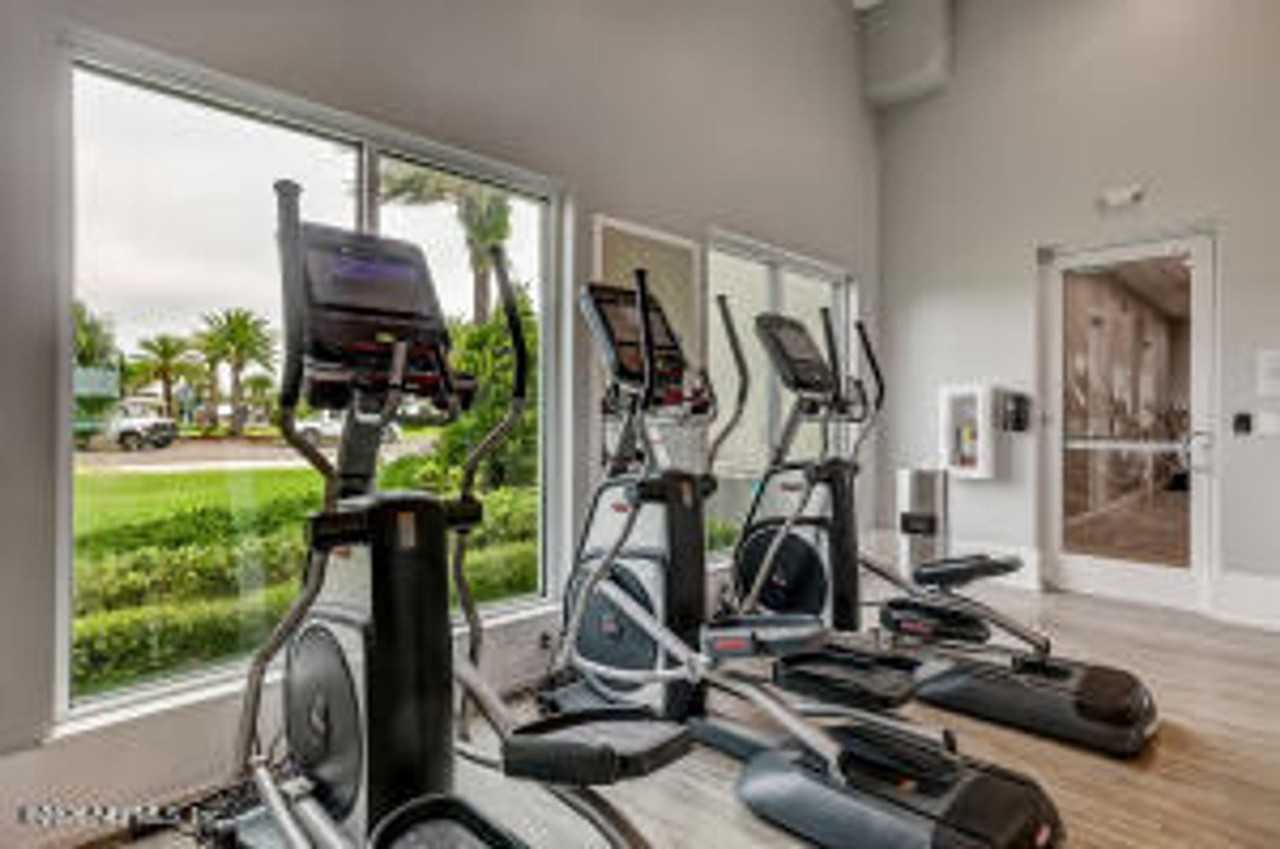 436 Tortola Way - Photo 5 of 34