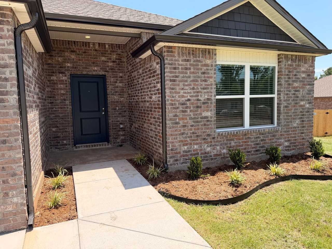 4323 4323 S Blackberry St - Photo 2 of 29