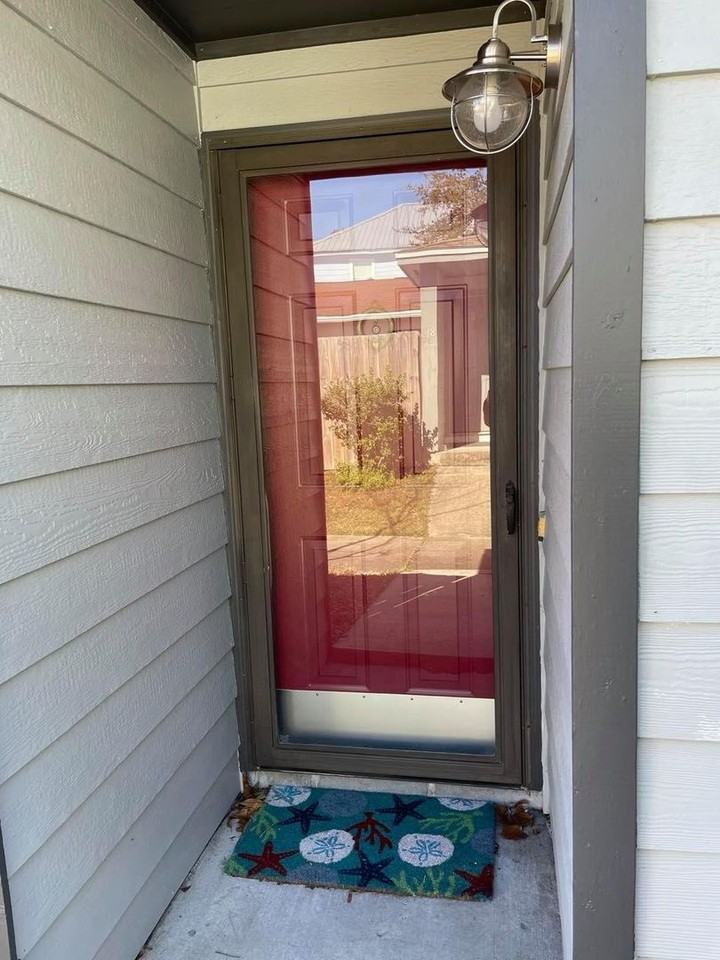 817 Premier Dr - Photo 2 of 14