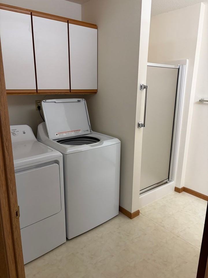 Cherokee Drive Apartments, LLC - Photo 3 of 16