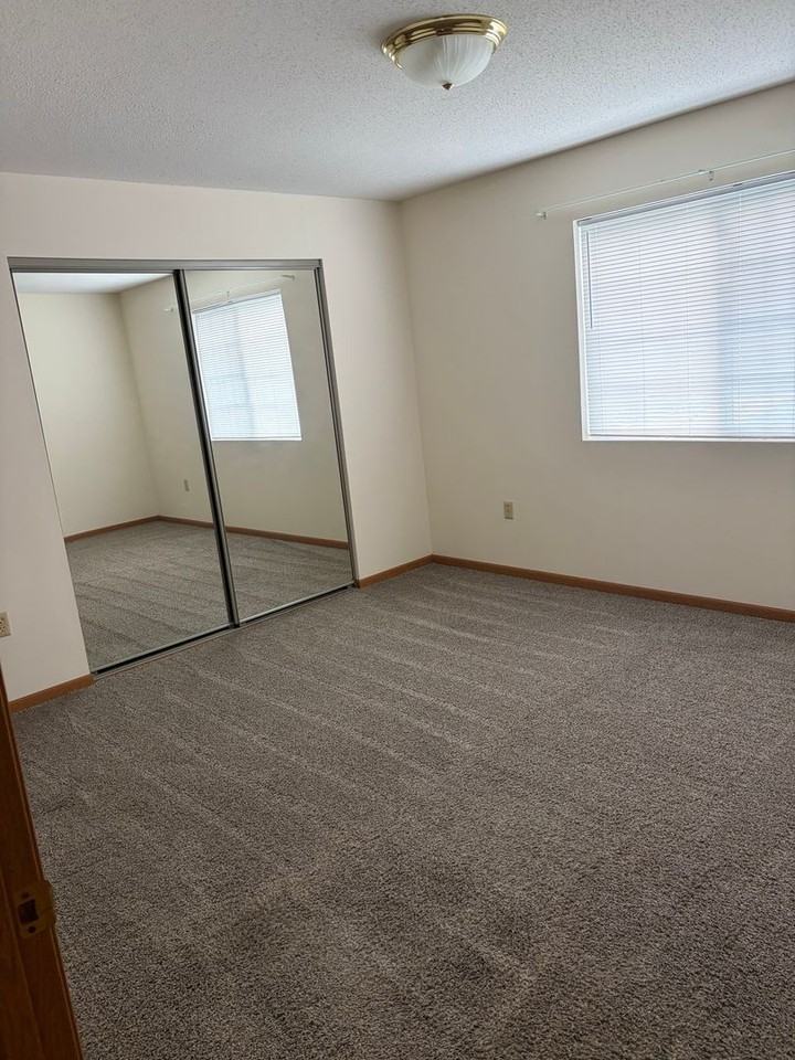 Cherokee Drive Apartments, LLC - Photo 5 of 16