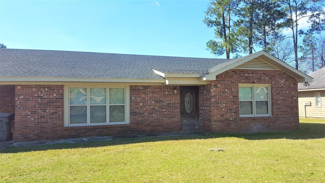 514 Georgia Ave - Photo 2 of 9
