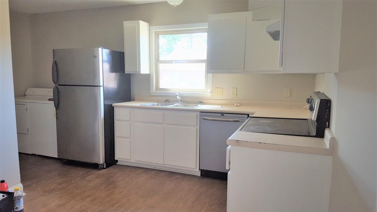 514 Georgia Ave - Photo 3 of 9