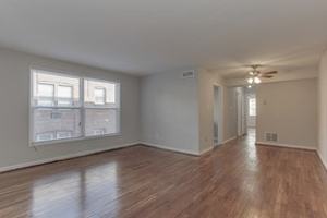 featured image of 810 Longfellow St Nw