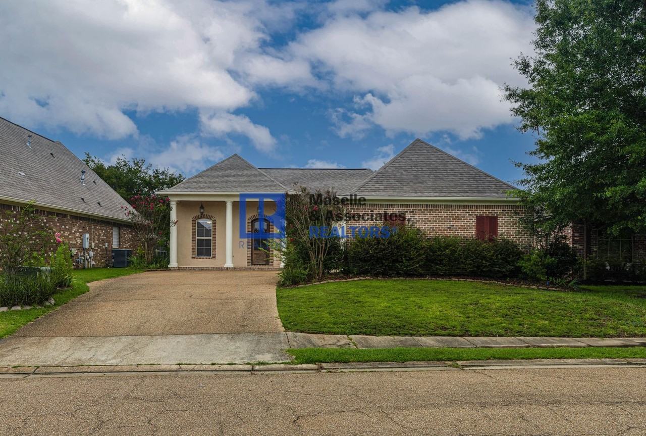 403 Evian Way