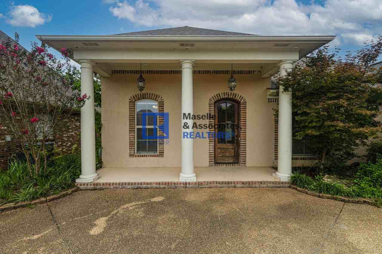 403 Evian Way - Photo 6 of 34