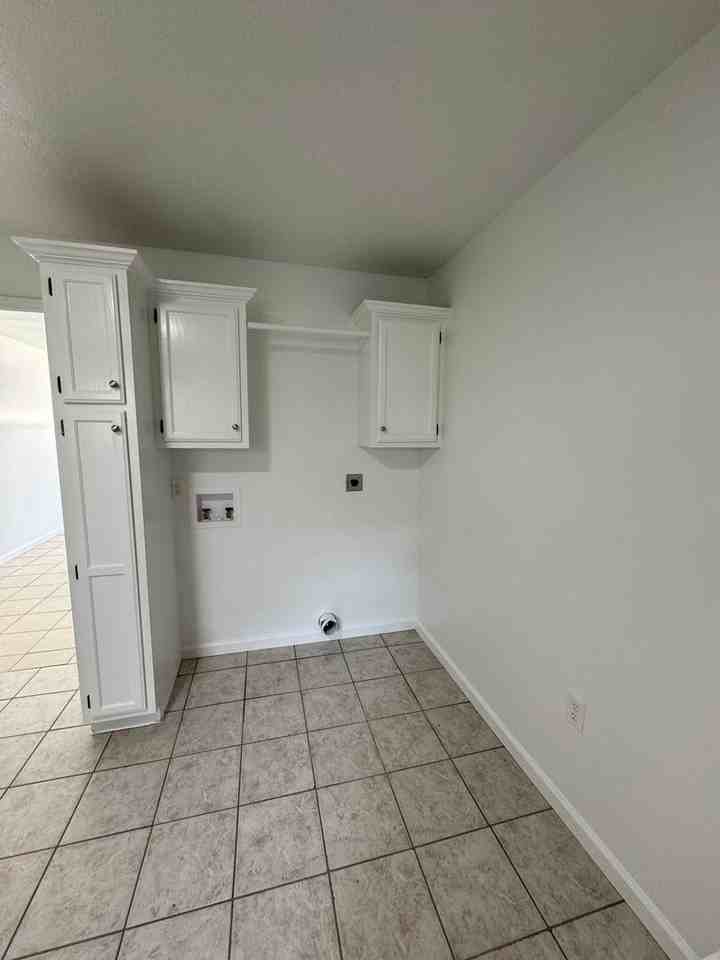 617 Patterson St #C - Photo 7 of 11