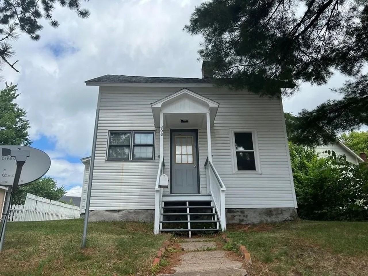 808 Grand Ave - Photo 2 of 24