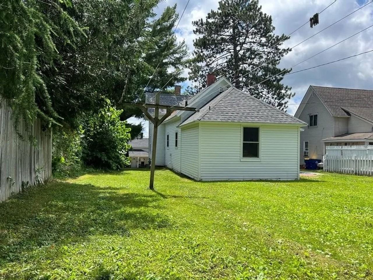 808 Grand Ave - Photo 4 of 24