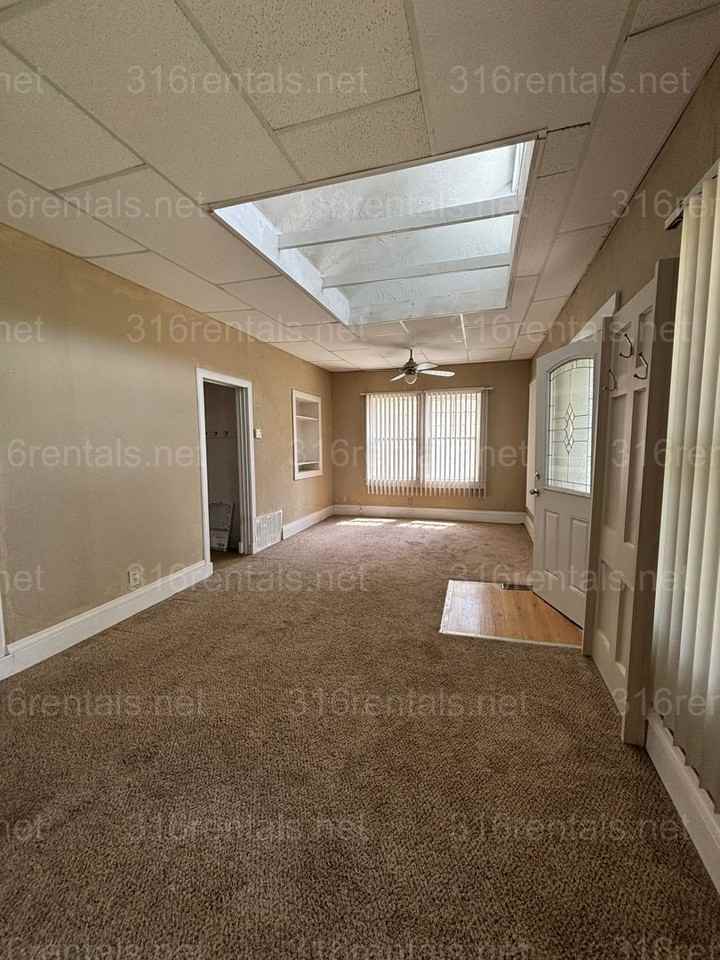 1014 W 2nd Ave - Photo 3 of 10