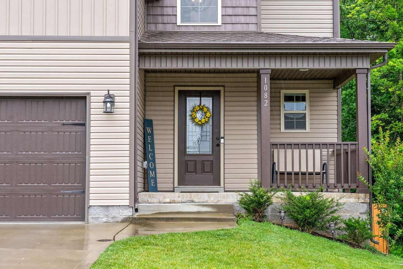 1082 Winesap Rd - Photo 4 of 31