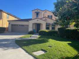 featured image of 877 Hailey Ct