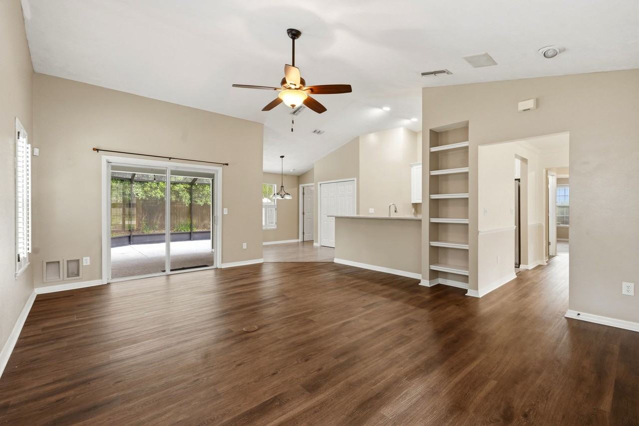 6831 Sw 80th Dr - Photo 4 of 29