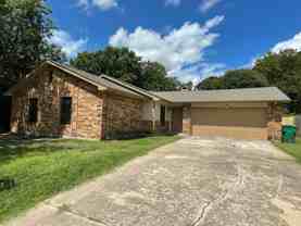 2513 Freedom Ln - Photo 1 of 1